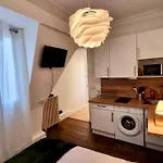Champs-Elysées - Suite for 2 people