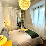Champs-Elysées - Suite for 2 people